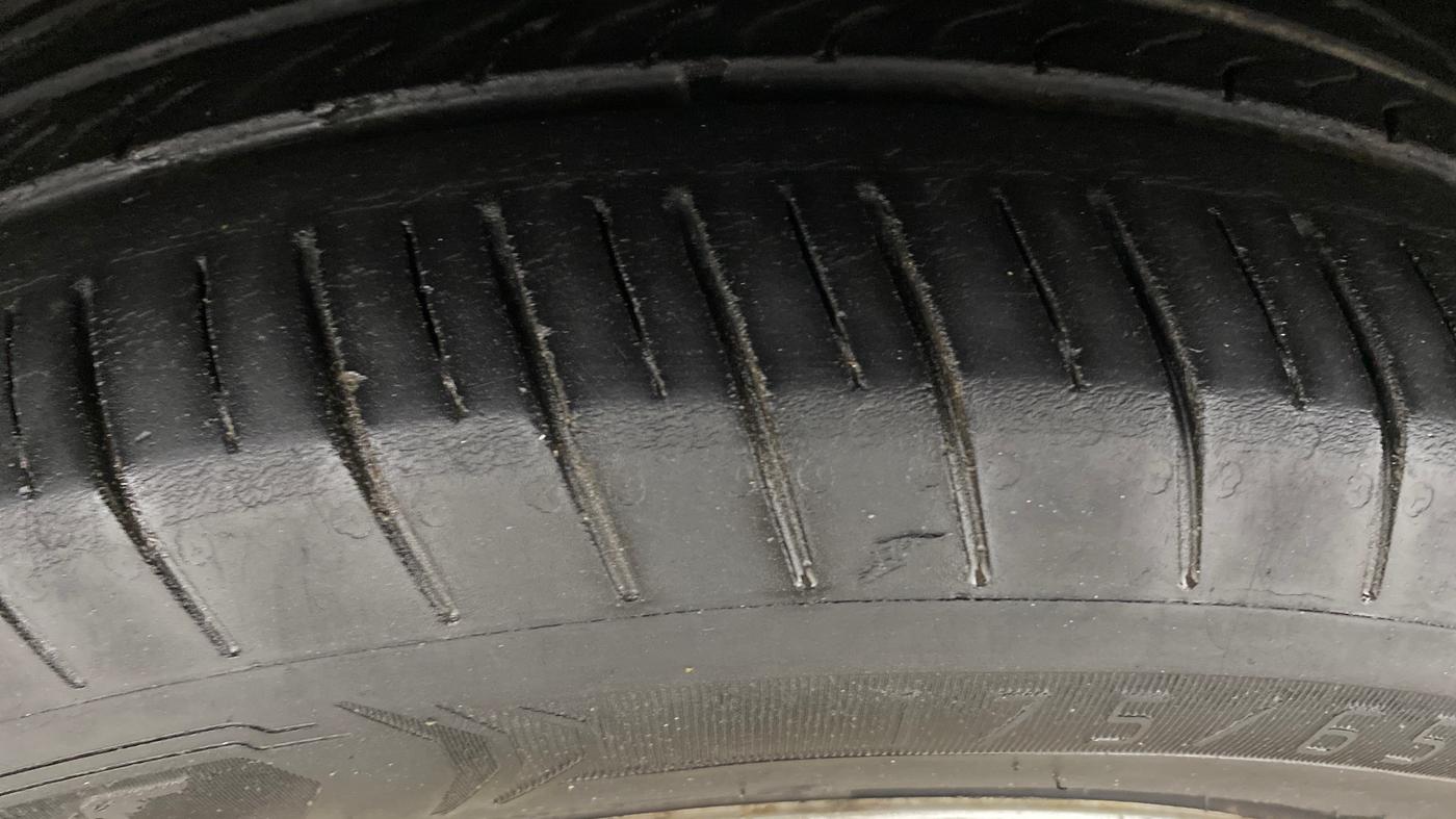 2022 Tata Tiago XT CNG, CNG, Manual, 54,355 km, Left Front Tyre Tread