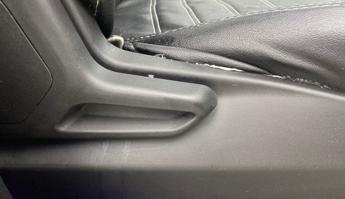 2022 Tata Tiago XT CNG, CNG, Manual, 54,355 km, Driver Side Adjustment Panel