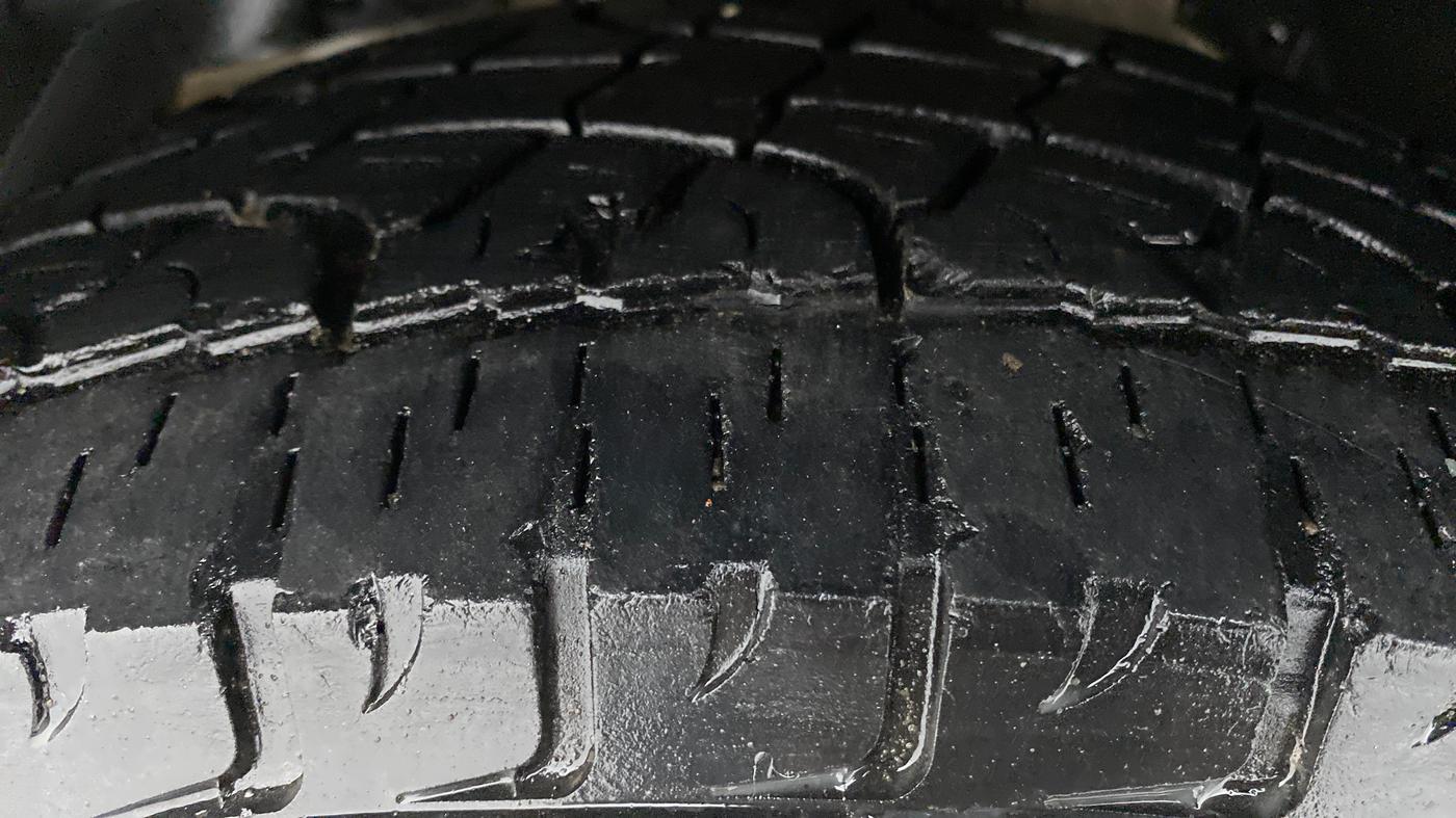 2013 Mahindra XUV500 W6 4X2, Diesel, Manual, 61,648 km, Left Front Tyre Tread