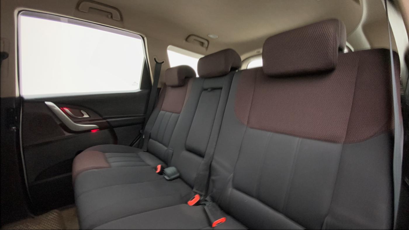 2013 Mahindra XUV500 W6 4X2, Diesel, Manual, 61,648 km, Right Side Rear Door Cabin