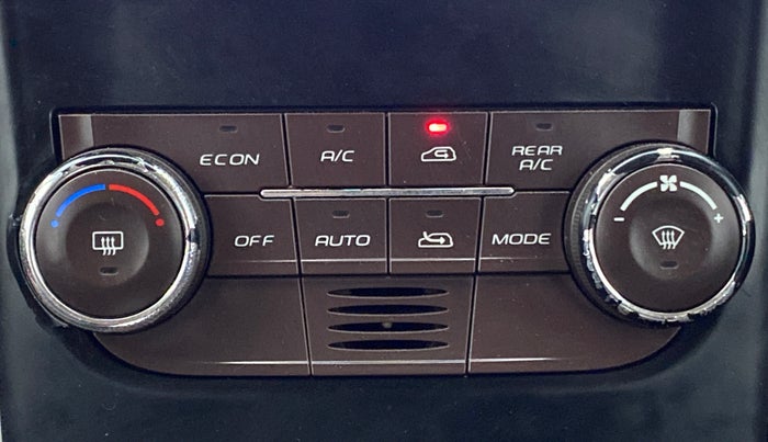 2013 Mahindra XUV500 W6 4X2, Diesel, Manual, 61,648 km, Automatic Climate Control