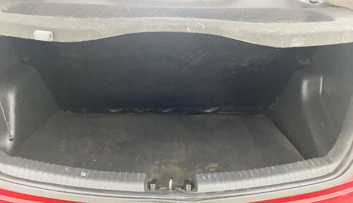 2017 Hyundai Grand i10 SPORTZ 1.2 KAPPA VTVT, Petrol, Manual, 77,942 km, Boot Inside