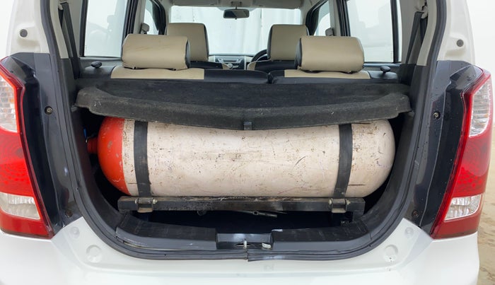 2014 Maruti Wagon R 1.0 VXI, CNG, Manual, 61,557 km, Boot Inside