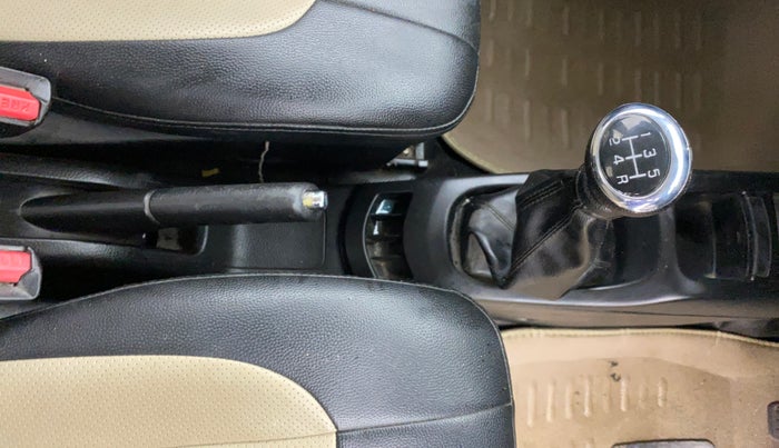 2014 Maruti Wagon R 1.0 VXI, CNG, Manual, 61,557 km, Gear Lever