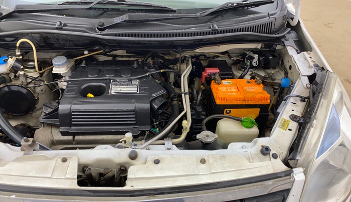 2014 Maruti Wagon R 1.0 VXI, CNG, Manual, 61,557 km, Engine View - Left