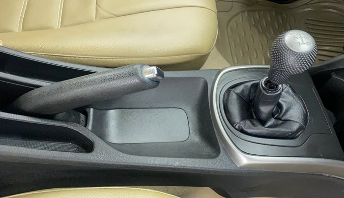 2015 Honda City SV MT PETROL, Petrol, Manual, 48,145 km, Gear Lever