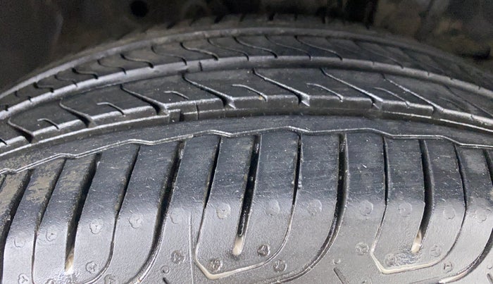 2015 Honda City SV MT PETROL, Petrol, Manual, 48,145 km, Right Front Tyre Tread