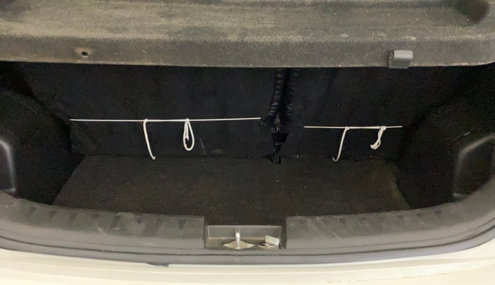 2016 Maruti Swift VXI, Petrol, Manual, 45,991 km, Boot Inside