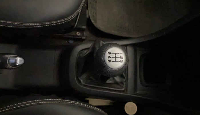 2016 Maruti Swift VXI, Petrol, Manual, 45,991 km, Gear Lever