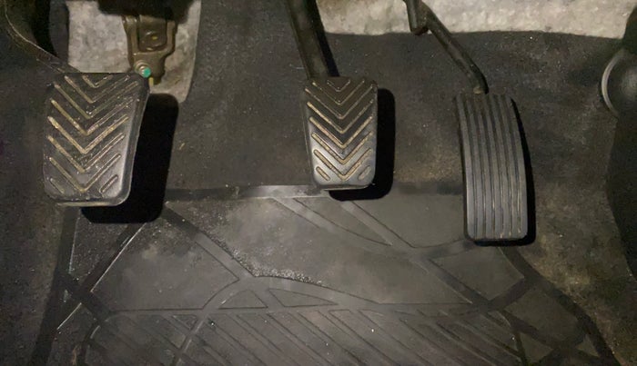 2015 Hyundai Eon MAGNA +, Petrol, Manual, 21,667 km, Pedals