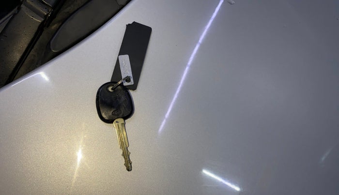 2015 Hyundai Eon MAGNA +, Petrol, Manual, 21,667 km, Key Close Up