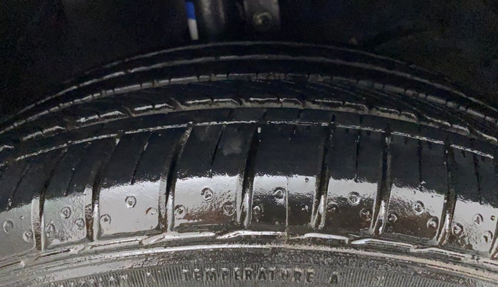 2018 Maruti Baleno ZETA PETROL 1.2, Petrol, Manual, 79,325 km, Right Front Tyre Tread