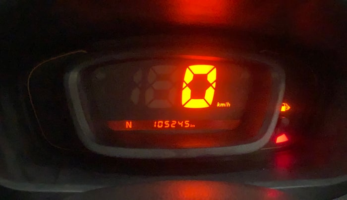 2017 Renault Kwid RXT 1.0 AMT, Petrol, Automatic, 1,05,200 km, Odometer Image