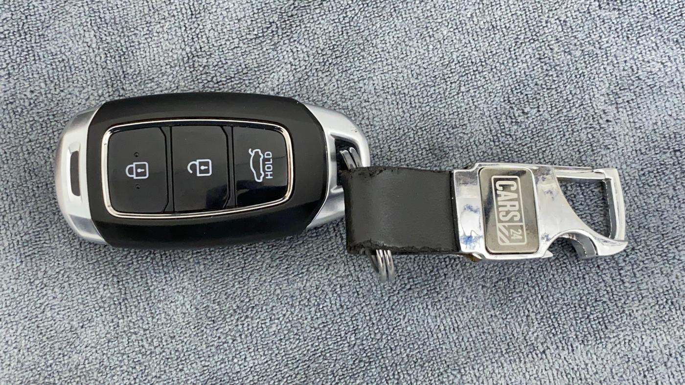 2019 Hyundai Verna 1.6 CRDI SX, Diesel, Manual, 39,796 km, Key Close Up
