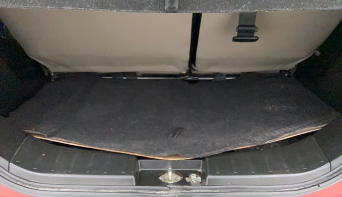 2013 Maruti Wagon R 1.0 LXI, Petrol, Manual, 53,345 km, Boot Inside