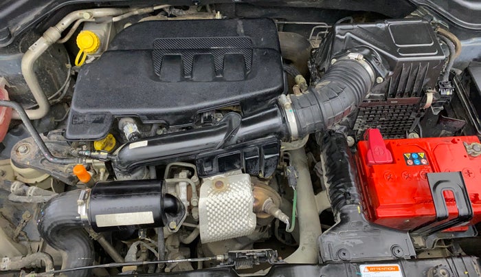 2021 Mahindra XUV300 W8 1.2 PETROL, Petrol, Manual, 52,390 km, Engine View