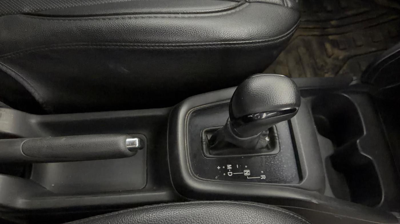2024 Maruti Swift VXi (O) AMT, Petrol, Automatic, 31,518 km, Gear Lever