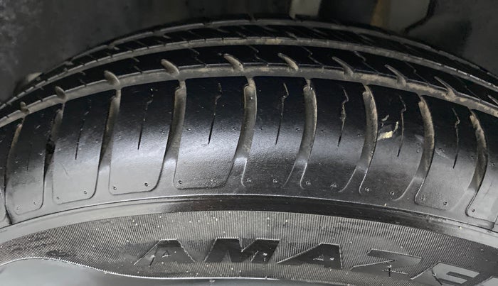 2019 Maruti Swift VXI AMT D, Petrol, Automatic, 14,430 km, Left Rear Tyre Tread