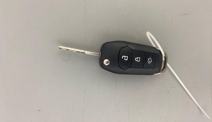 2017 Ford Figo Aspire TITANIUM1.5 DIESEL, Diesel, Manual, 1,25,588 km, Key Close Up