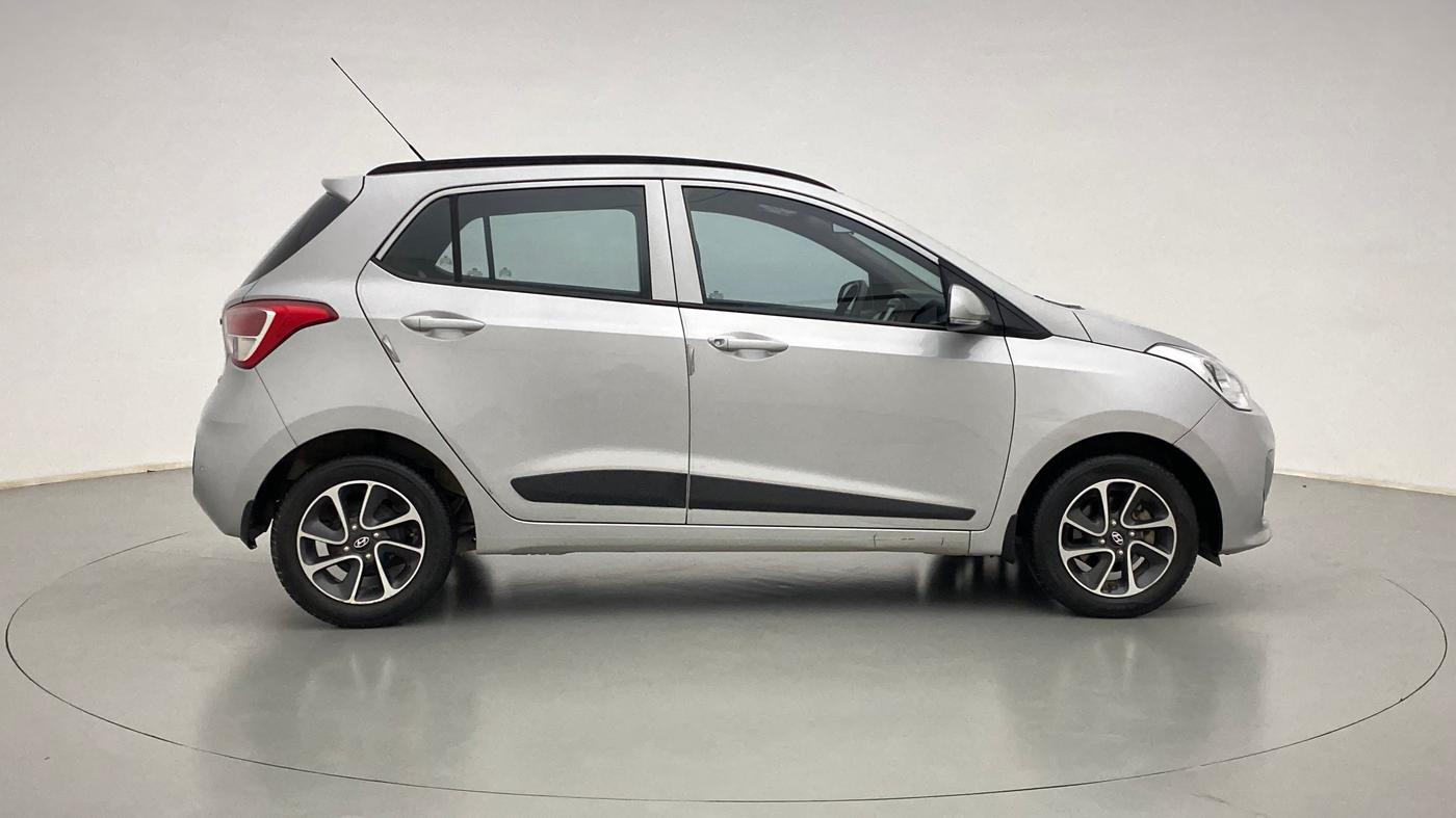 2017 Hyundai Grand i10 SPORTZ (O) 1.2 AT VTVT, Petrol, Automatic, 19,358 km, Right Side View