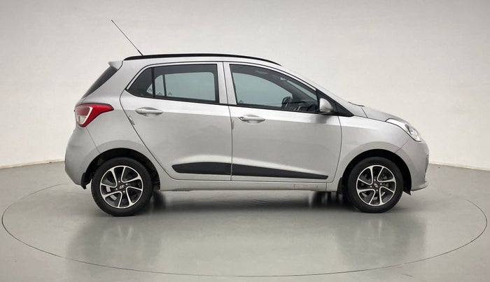 2017 Hyundai Grand i10 SPORTZ (O) 1.2 AT VTVT, Petrol, Automatic, 19,358 km, Right Side View