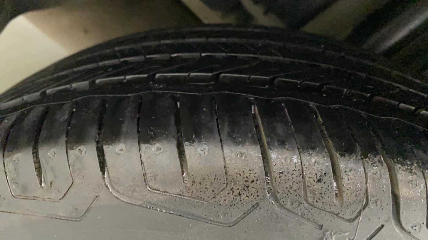 2017 Maruti Ciaz ALPHA 1.4 PETROL, Petrol, Manual, 93,015 km, Right Rear Tyre Tread