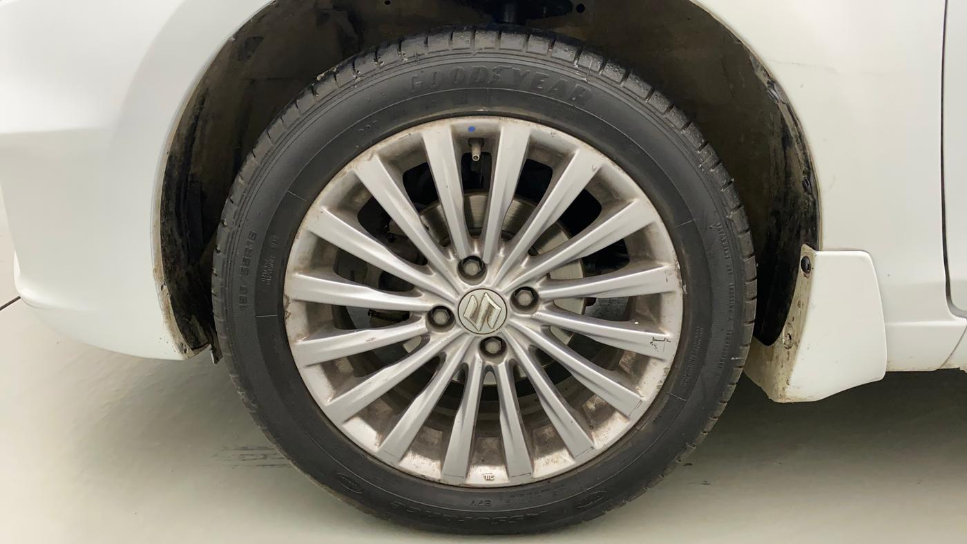 2017 Maruti Ciaz ALPHA 1.4 PETROL, Petrol, Manual, 93,015 km, Left Front Wheel