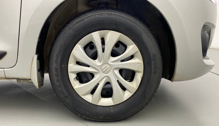 2019 Maruti Swift VXI AMT D, Petrol, Automatic, 17,576 km, Right Front Wheel
