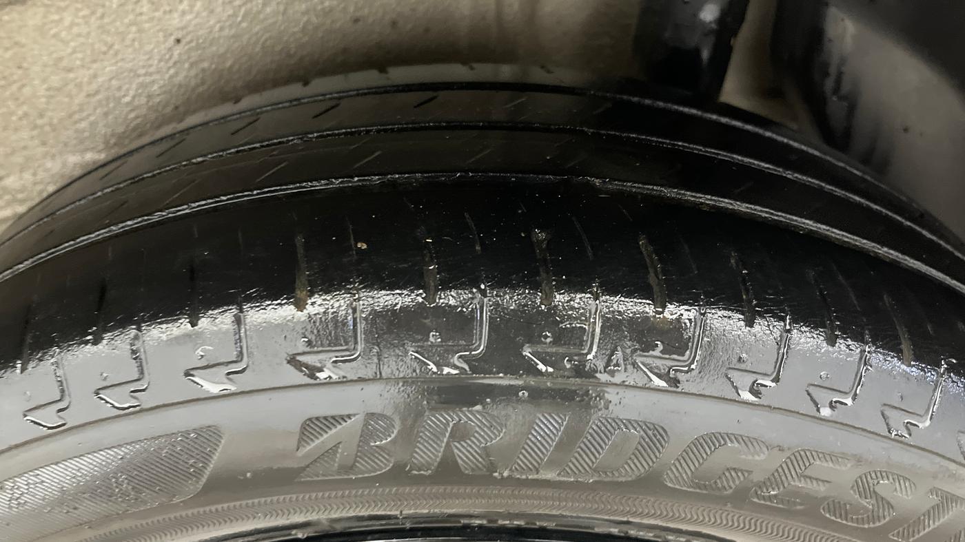 2019 Maruti IGNIS ZETA 1.2 AMT, Petrol, Automatic, 44,362 km, Left Rear Tyre Tread