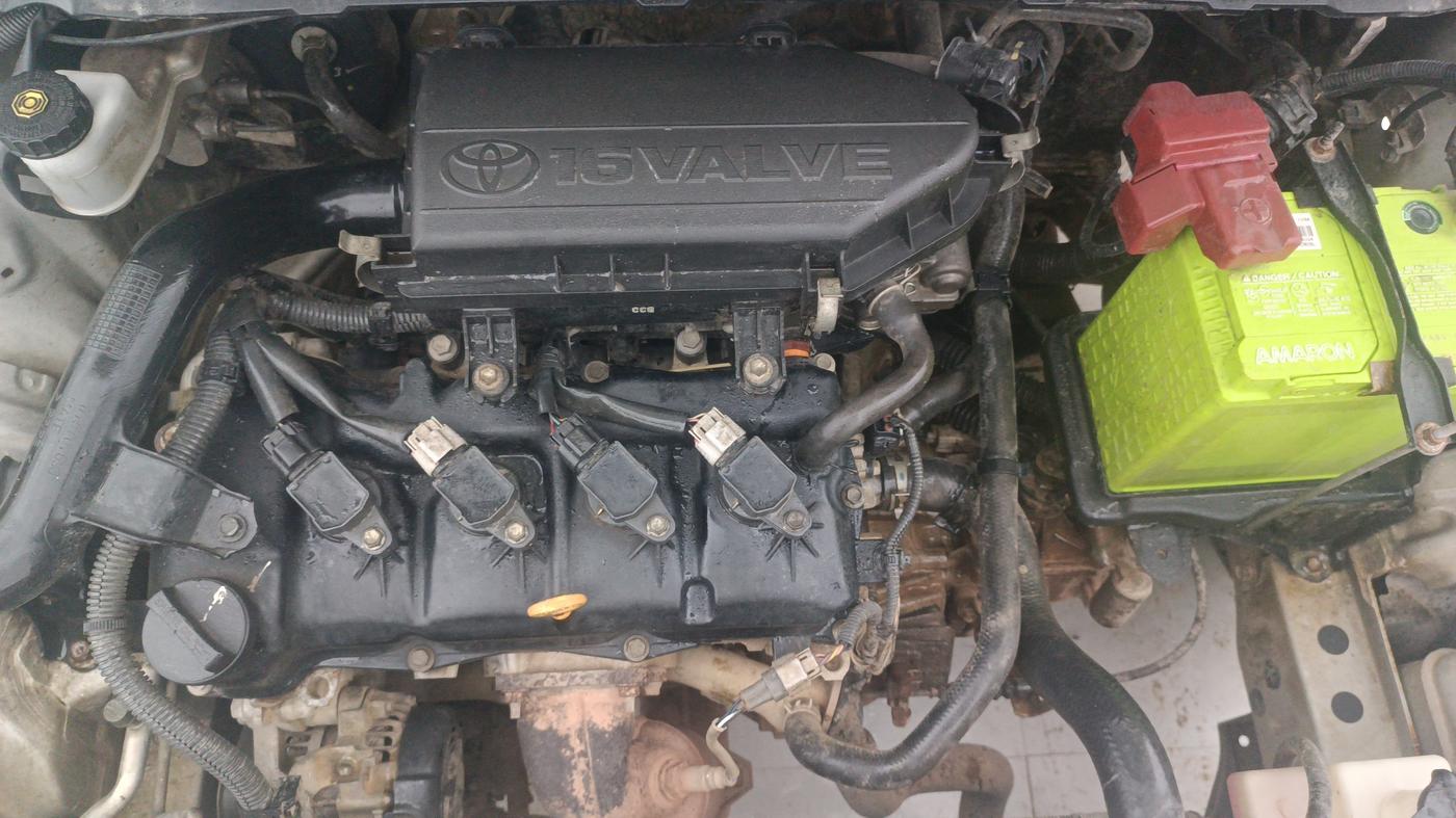 2019 Toyota Etios Liva V DUAL TONE, Petrol, Manual, 1,30,217 km, Engine View