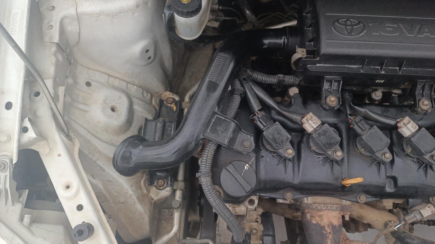 2019 Toyota Etios Liva V DUAL TONE, Petrol, Manual, 1,30,217 km, Engine View - Right