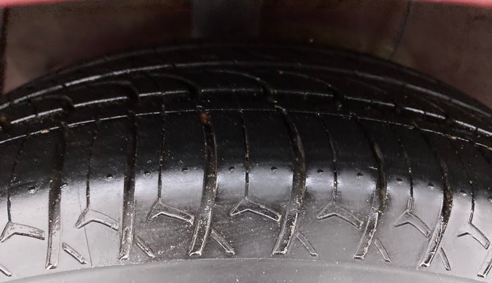 2018 Hyundai Xcent S 1.2, Petrol, Manual, 39,271 km, Right Rear Tyre Tread