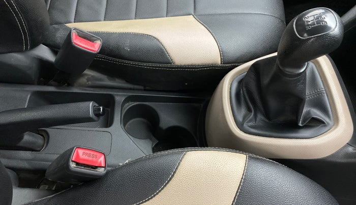 2018 Hyundai Xcent S 1.2, Petrol, Manual, 39,271 km, Gear Lever