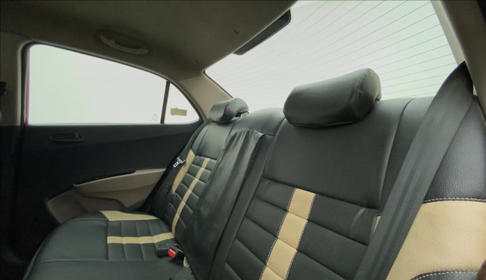 2018 Hyundai Xcent S 1.2, Petrol, Manual, 39,271 km, Right Side Rear Door Cabin