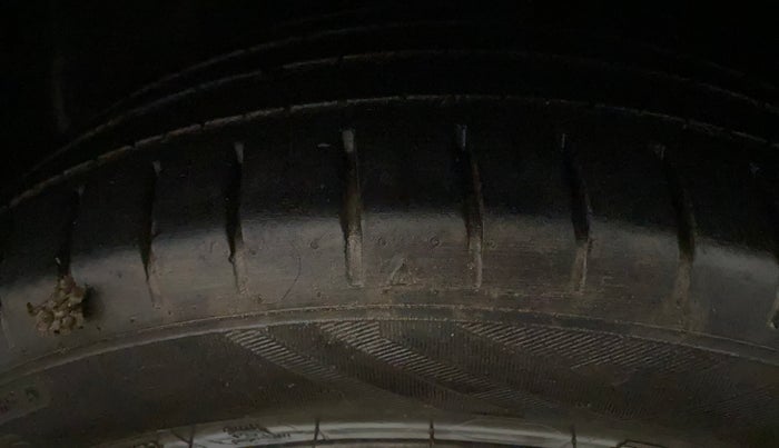 2020 Tata ALTROZ XT PETROL, Petrol, Manual, 87,123 km, Left Front Tyre Tread