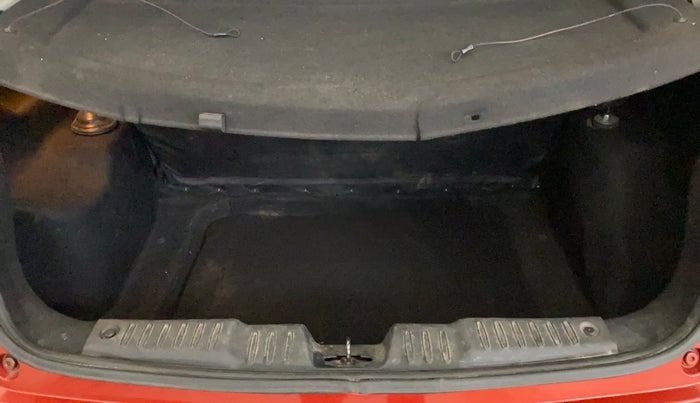 2020 Tata ALTROZ XT PETROL, Petrol, Manual, 87,123 km, Boot Inside