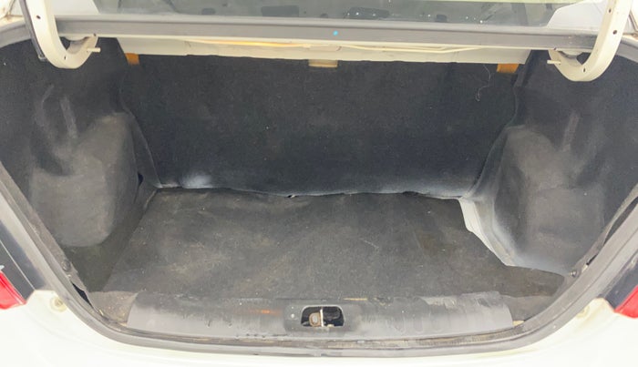 2014 Maruti Swift Dzire VXI, Petrol, Manual, 55,655 km, Boot Inside