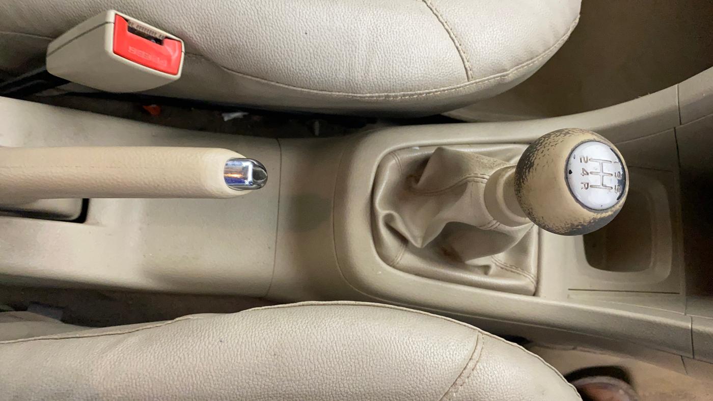 2014 Maruti Swift Dzire VXI, Petrol, Manual, 55,720 km, Gear Lever