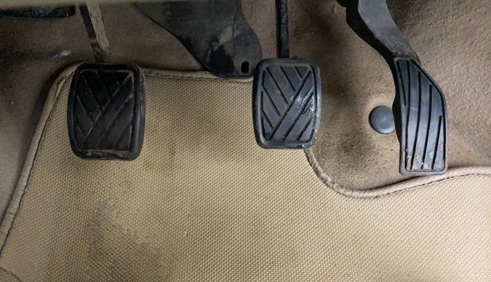 2014 Maruti Swift Dzire VXI, Petrol, Manual, 55,655 km, Pedals