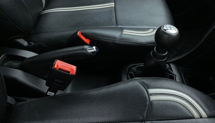 2017 Maruti Swift VDI ABS, Diesel, Manual, 40,757 km, Gear Lever