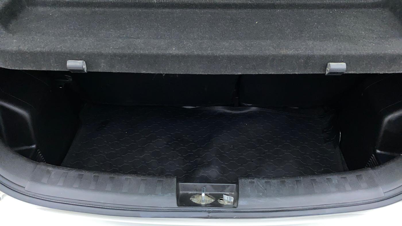 2017 Maruti Swift VDI ABS, Diesel, Manual, 40,757 km, Boot Inside View
