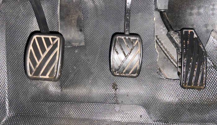 2025 Maruti FRONX ALPHA 1.0 TURBO MT, Petrol, Manual, 6,846 km, Pedals