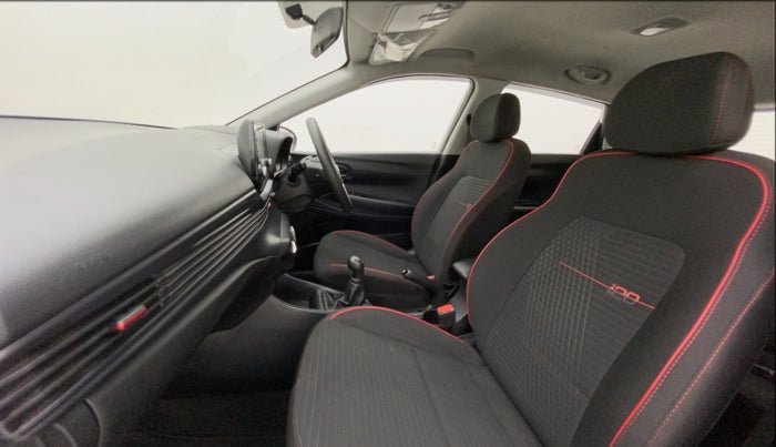 2021 Hyundai NEW I20 SPORTZ 1.2 MT DUAL TONE, Petrol, Manual, 32,732 km, Right Side Front Door Cabin