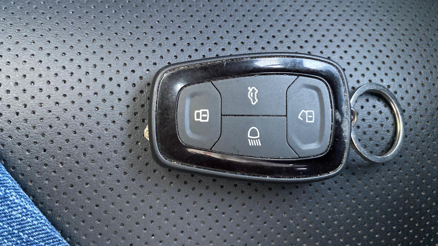 2024 Tata NEXON Creative Plus S 1.2 Revotron 6MT Dark Edition, Petrol, Manual, 19,649 km, Key Close Up