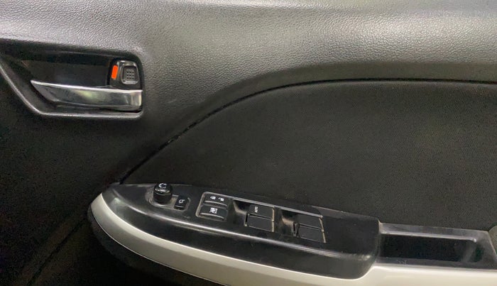 2018 Maruti Baleno DELTA PETROL 1.2, Petrol, Manual, 1,00,107 km, Driver Side Door Panels Control