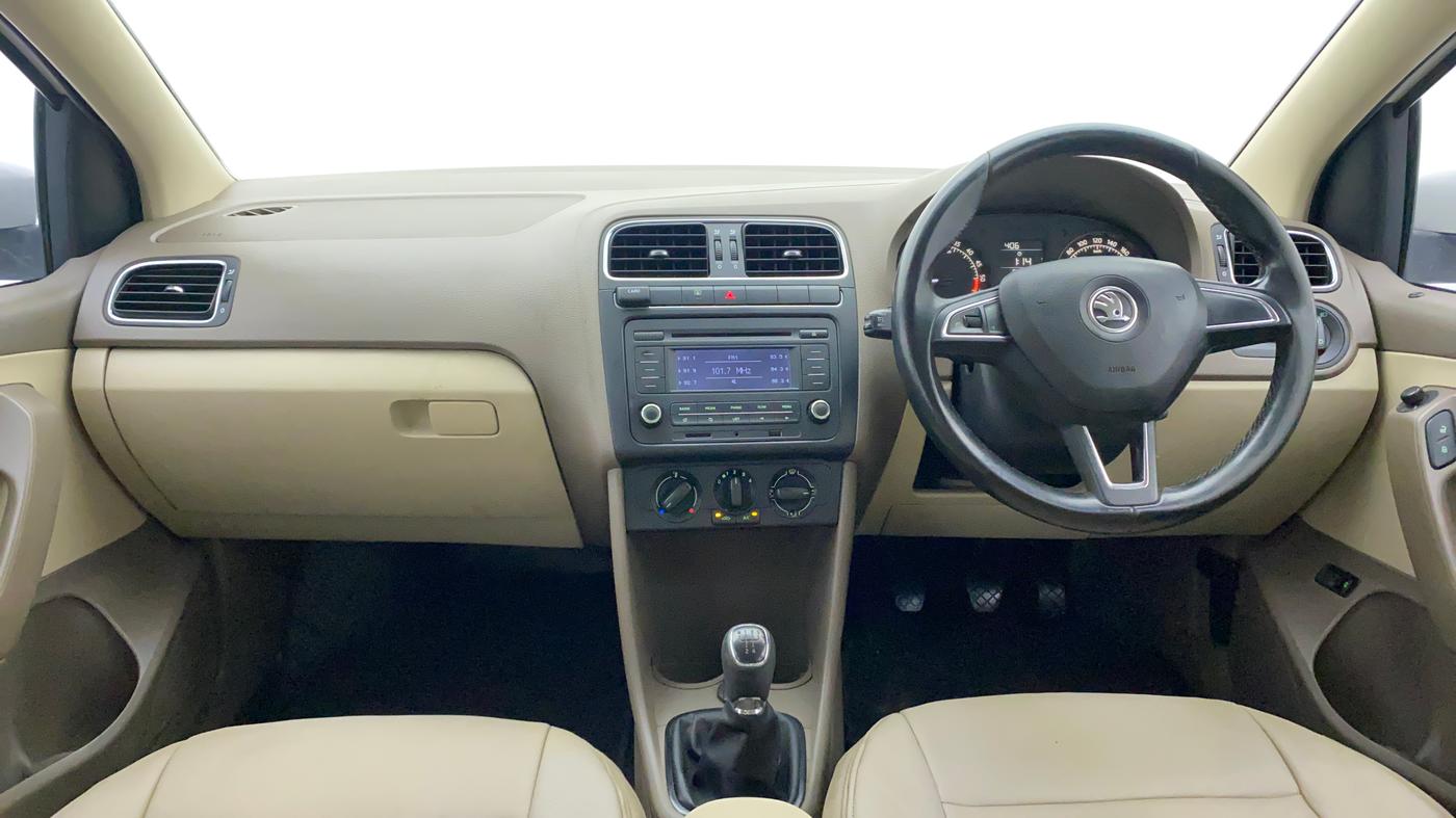 2014 Skoda Rapid 1.5 TDI CR AMBITION PLUS, Diesel, Manual, 83,171 km, Dashboard