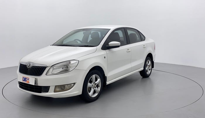 2014 Skoda Rapid 1.5 TDI CR AMBITION PLUS, Diesel, Manual, 83,171 km, Left Front Diagonal
