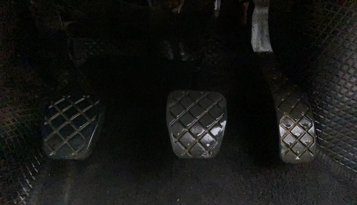 2014 Skoda Rapid 1.5 TDI CR AMBITION PLUS, Diesel, Manual, 83,171 km, Pedals