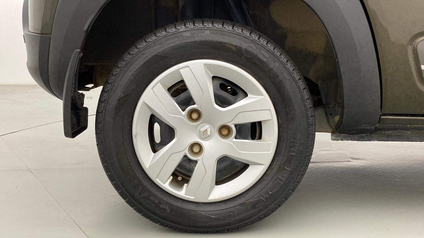 2018 Renault Kwid RXT 1.0 EASY-R  AT, Petrol, Automatic, 10,025 km, Right Rear Wheel