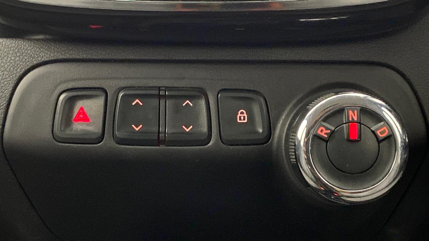 2018 Renault Kwid RXT 1.0 EASY-R  AT, Petrol, Automatic, 10,025 km, Gear Lever